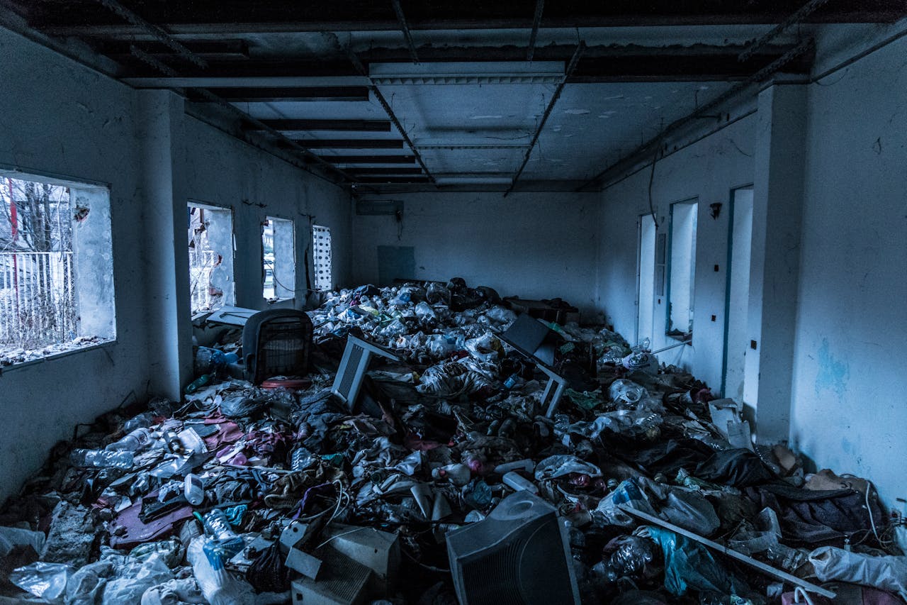 El Secreto de los Que Logran Más en Menos Tiempo: Eliminando la Basura Mental